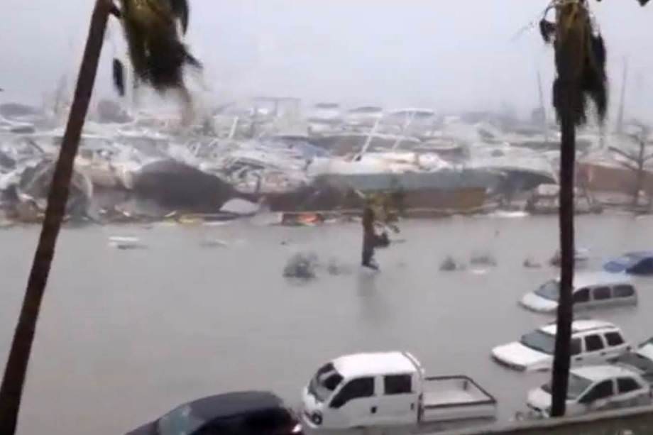 Amazonenses relatam como tentam se proteger do furacão Irma