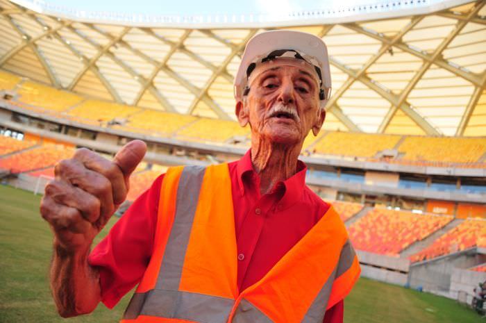 Troca de ingressos para amistoso ‘Amigos do Romário’ x ‘Amigos do Amadeu Teixeira’ começa hoje