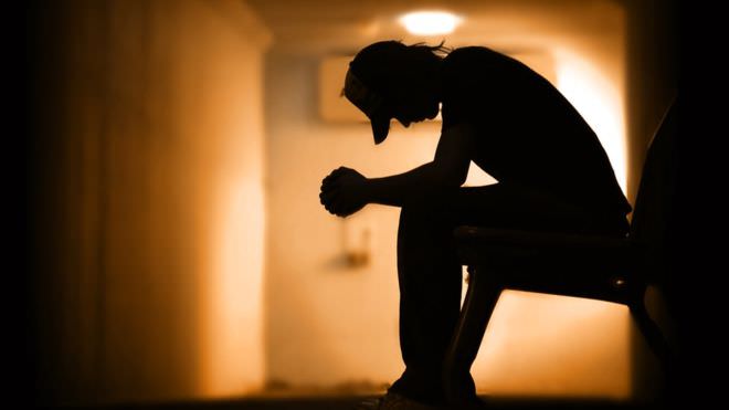 CCJ aprova projeto voltado à prevenção de suicídio entre jovens