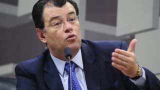Senador Eduardo Braga defende aprovação de tarifa social da água