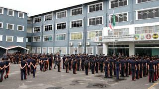 Colégio da Polícia Militar será investigado por vender farda a alunos