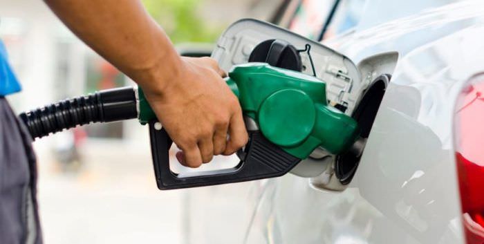 Menor preço da gasolina comum em Manaus é de R$ 4,42