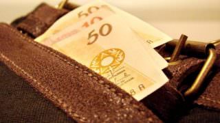 Governo reduz projeção para salário mínimo em 2018