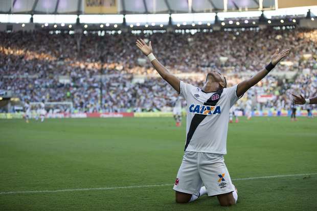 Vasco faz clássico contra Botafogo no Rio com torcida de volta ao estádio