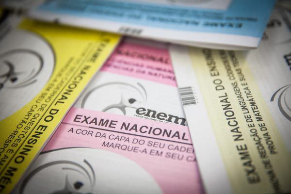 Saiba o que é obrigatório e o que não pode levar para a prova do Enem