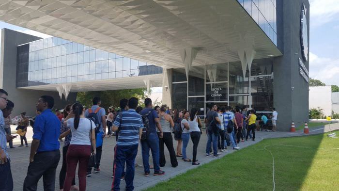 Mais de 3 mil candidatos fazem provas de estágio no domingo (19)