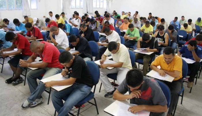 Concurso da Semed terá vagas para 400 professores com nível Superior