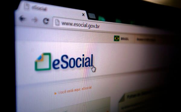 Começa hoje segunda fase do eSocial para empresas de médio porte