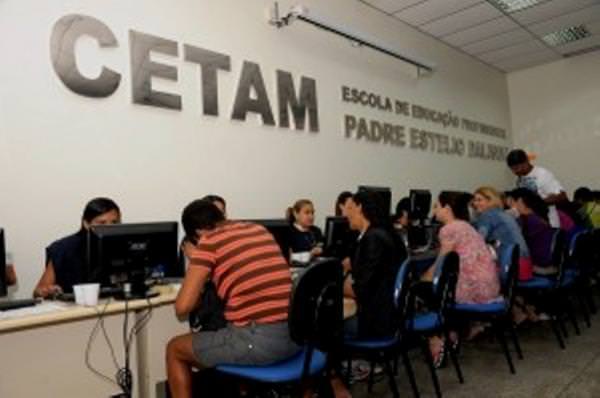 Cetam firmou contrato de R$ 2,2 milhões para contratar estagiários no lugar de servidores
