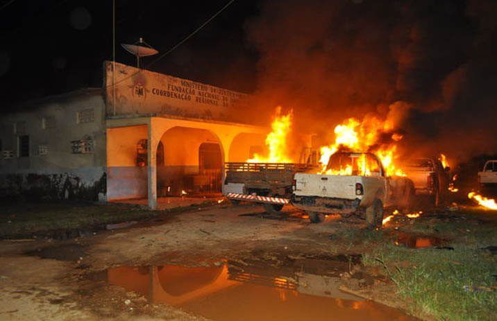 MPF denuncia 11 pessoas por depredações a prédios públicos em Humaitá