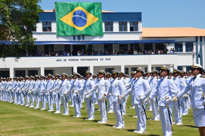 Marinha abrirá processo seletivo para 600 vagas com salário médio de R$ 8,9 mil