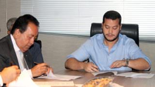 Em Coari, presidente do TRE-AM e o prefeito Adail Filho assinam termo de cooperação para acelerar o recadastramento biométrico