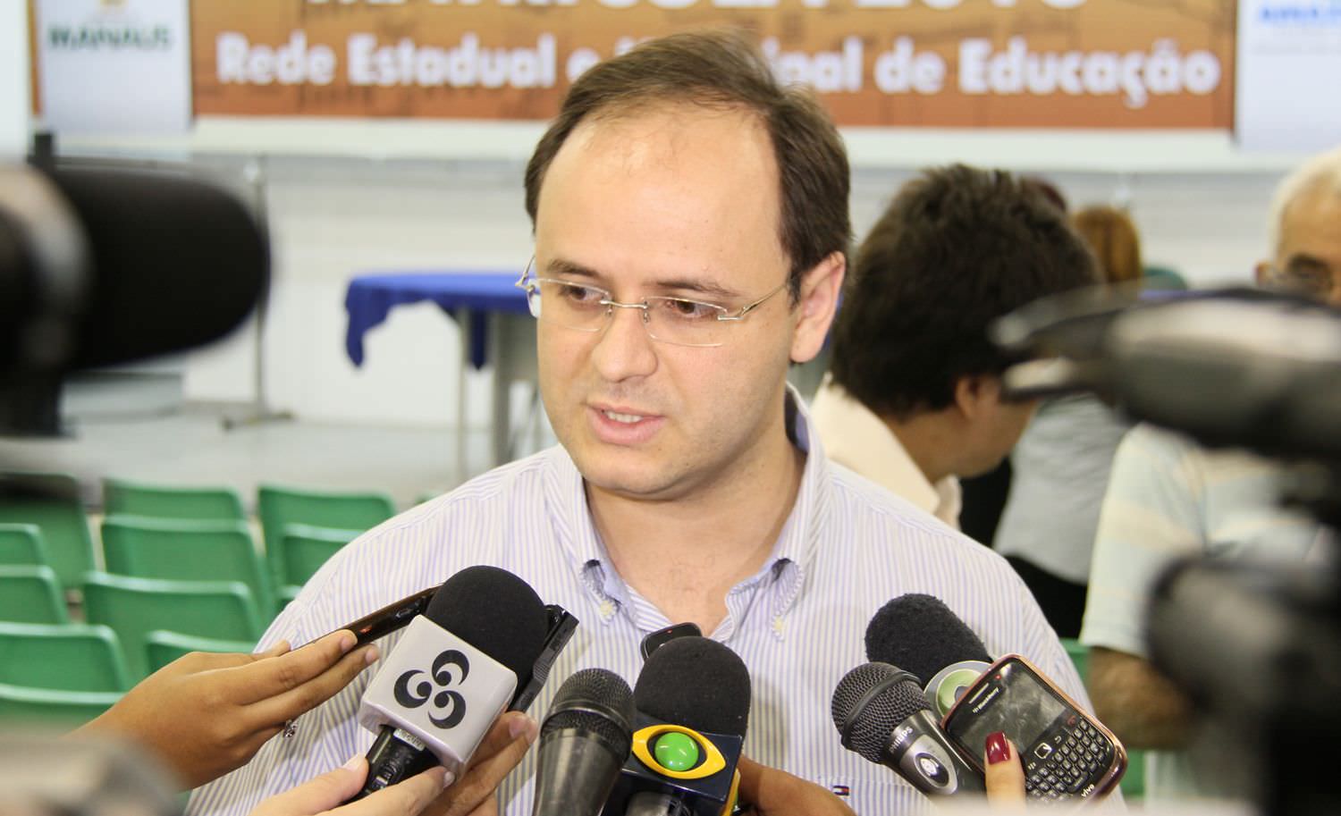 TCE-AM multa ex-secretário de Educação em R$ 1,4 milhão