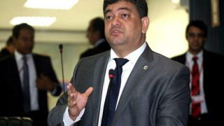 Considerado arrogante, Dermilson Chagas assume liderança do governo na ALE