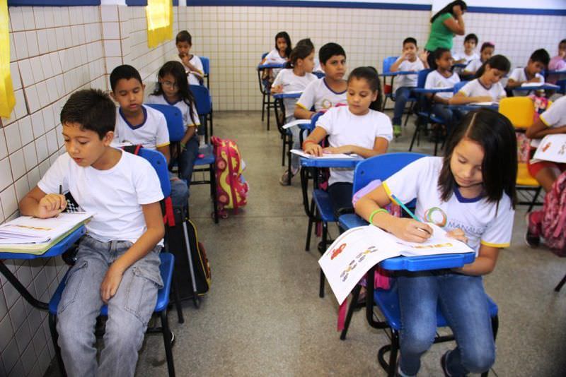 Prevenção contra incêndios nas escolas da Semed é tema de audiência na CMM