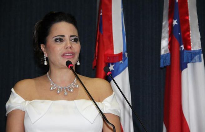 Nejmi Aziz é acusada de receber propina de desvios da Susam