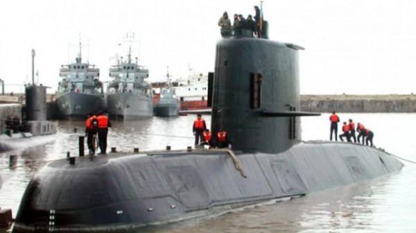 Marinha argentina confirma explosão em submarino desaparecido Marinha argentina confirma explosão em submarino desaparecido