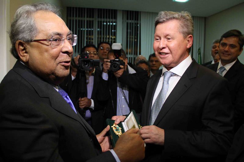Pesquisa divulga favoritos para governo e senado