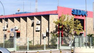 TCE suspende pagamento de contrato milionário na Seduc