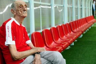 Amadeu Teixeira, lenda do futebol amazonense, morre aos 91 anos
