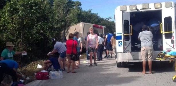 Três brasileiros têm ferimentos leves em acidente que matou 12 no México