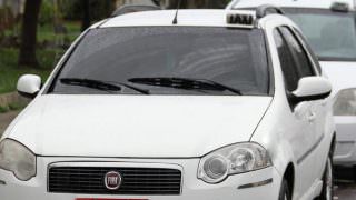 Alvo de queixa de perseguição aos Ubers, Arthur Virgílio reduz taxas para taxistas