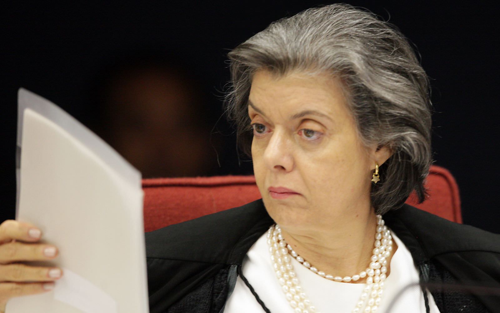 Cármen Lúcia cobra presidentes dos Tribunais de Justiça