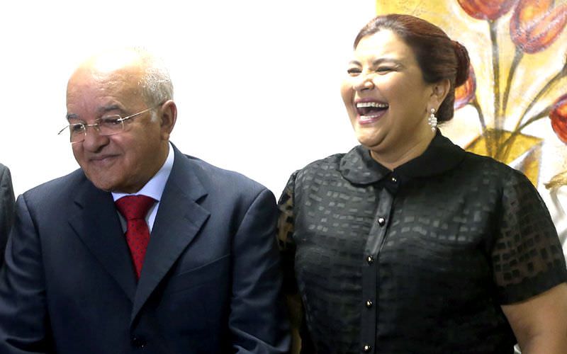Edilene, esposa do ex-governador, foi conduzida nesta terça para prestar depoimento (Foto: Raimundo Valentim/TJAM) PF fez buscas em empresas da esposa de Melo após transações ‘atípicas’