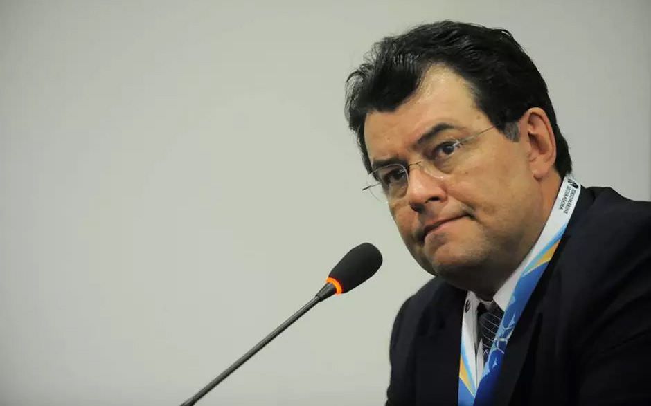 Eduardo Braga e outros políticos usaram ‘fakes’ para influenciar eleições, diz BBC