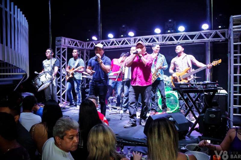 V8 bar apresenta ‘Xote Chic’ com o melhor pé de serra da cidade