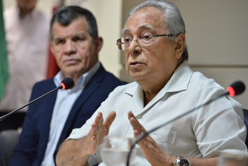 Amazonino nomeia envolvido em escândalo de compra de votos