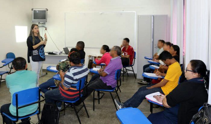 Parceria entre Cetam e Seap oferece curso de ressocialização a detentos e egressos do sistema prisional do Amazonas