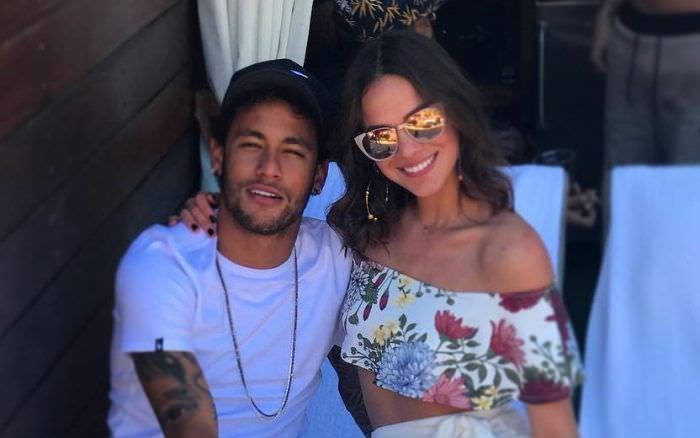Término de Bruna Marquezine e Neymar rende memes na web