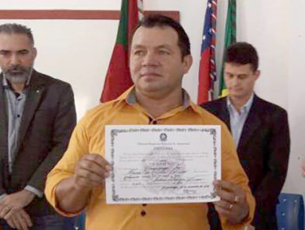 Câmara de Vereadores determina afastamento do vice-prefeito de Caapiranga