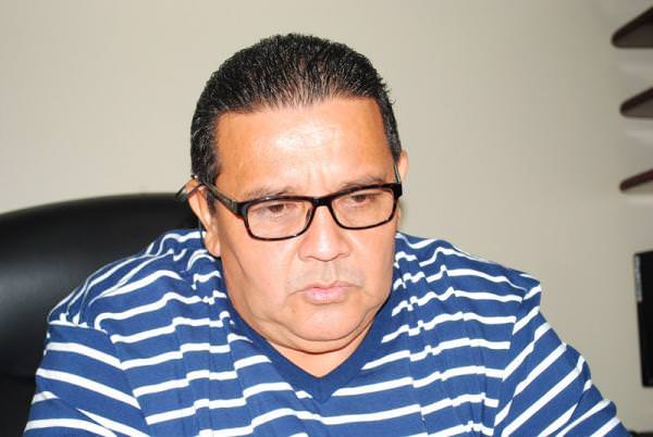 Ex-presidente da Câmara de Parintins é assassinado a tiros Ex-presidente da Câmara de Parintins é assassinado a tiros