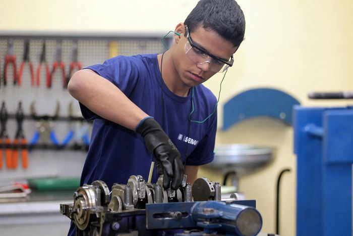 Em Manaus, cursos técnicos do Senai estão com matrículas abertas