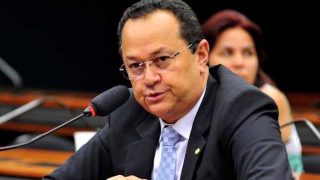 Defesa de Silas Câmara é intimada em ação que apura desvio de recursos