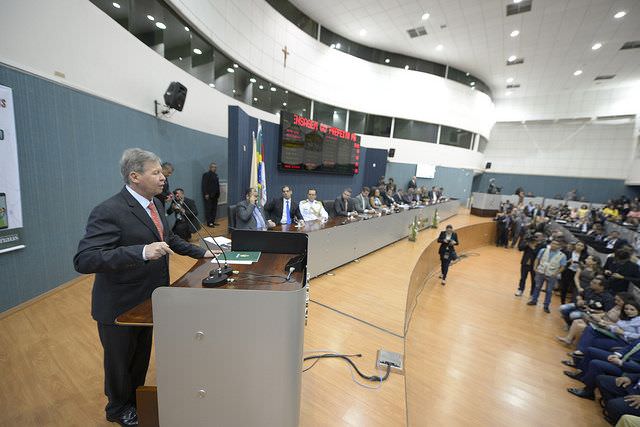 Arthur usa abertura dos trabalhos da Câmara para fazer discurso de campanha