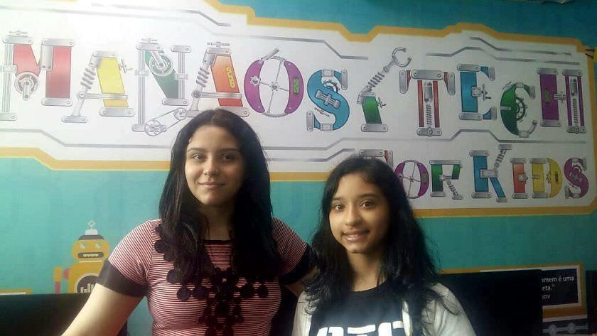 Meninas ganham matrículas grátis em escola de robótica em comemoração ao Dia da Mulher