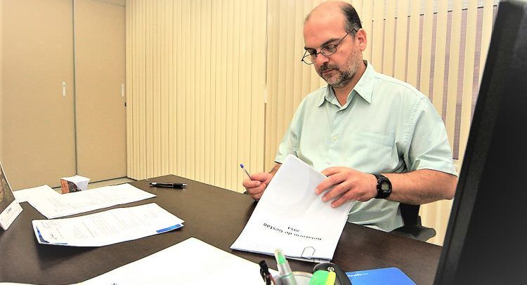 TCE investiga gestão de Marcelo Magaldi por contrato sem licitação