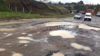 Prefeitura de Manaus quer emprestar R$ 250 milhões para tapar buracos