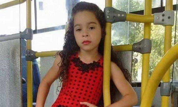 Menina de 7 anos morre ao participar do ‘desafio do desodorante’