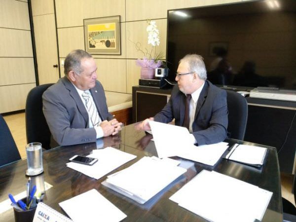 O parlamentar foi buscar recursos para a Universidade Federal do Amazonas (Ufam).
