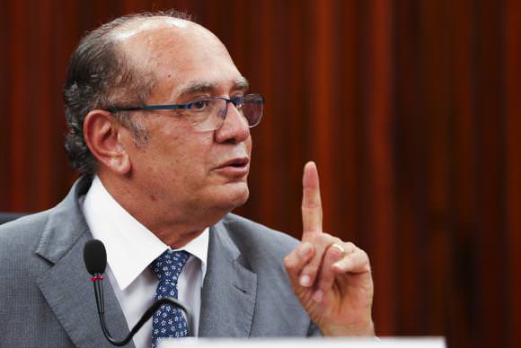 Dono de imóvel em Brasília, Gilmar usa casa cedida pelo governo