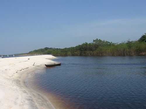 Jovem desaparece após cair de jet ski no rio Negro 