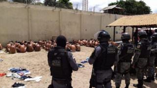 Celulares, facas e drogas são apreendidos durante revista no presídio de Parintins 