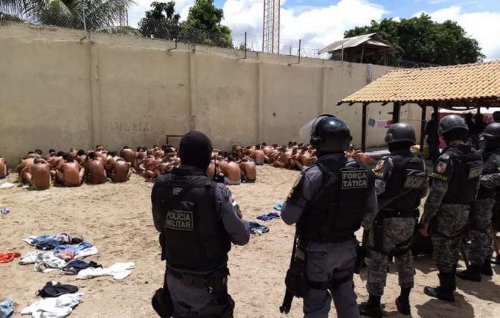 Celulares, facas e drogas são apreendidos durante revista no presídio de Parintins 