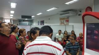 Procon autua agência bancária, em Manaus