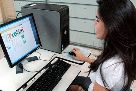 Inscrições para bolsa de estudos do ProUni começam nesta terça
