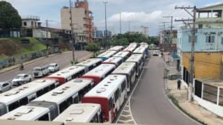 Motoristas de ônibus descumprem ordem judicial e geram caos no transporte